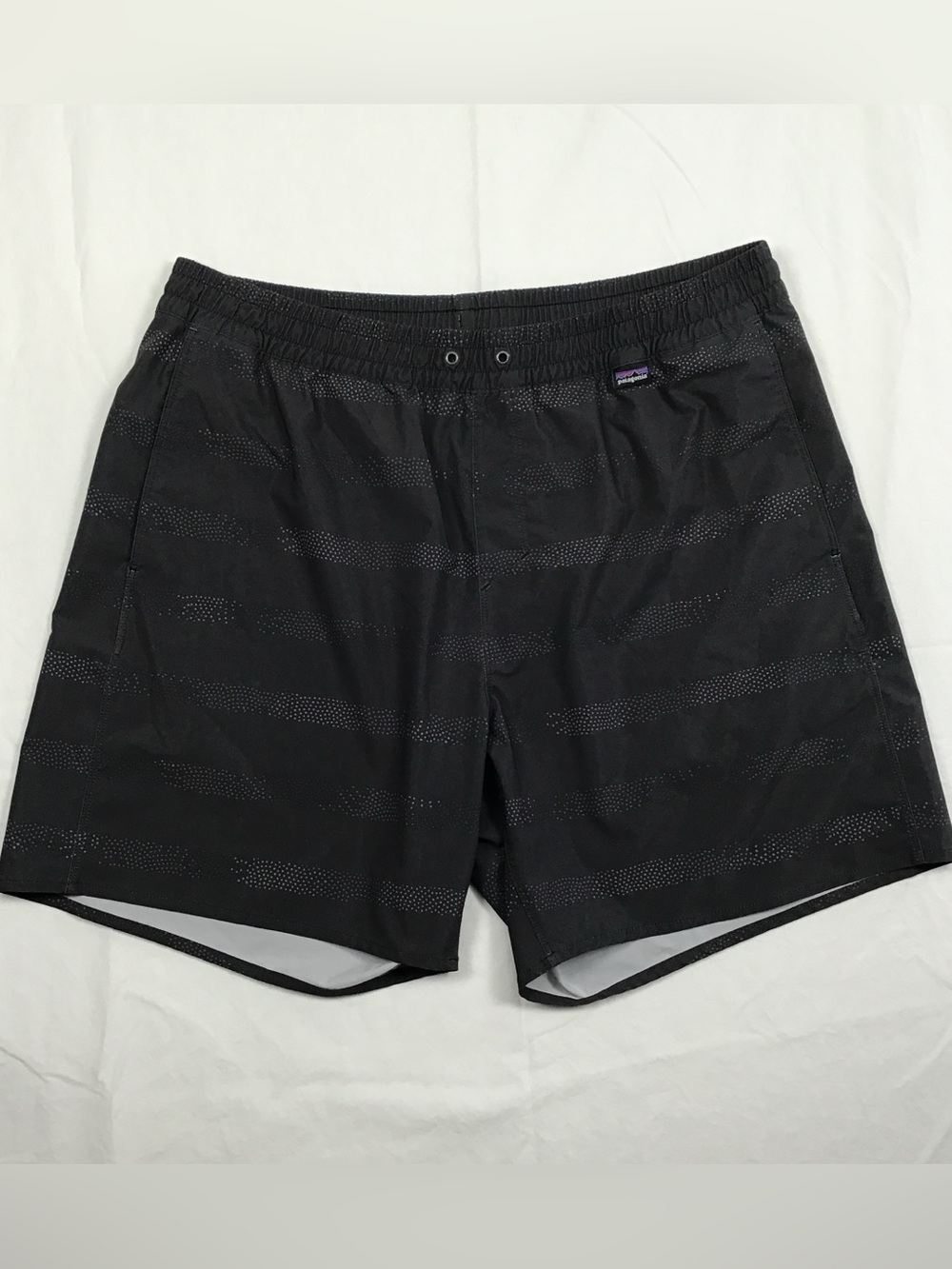 Patagonia Hydropeak Volley Hydro Volley men’s board shorts large
